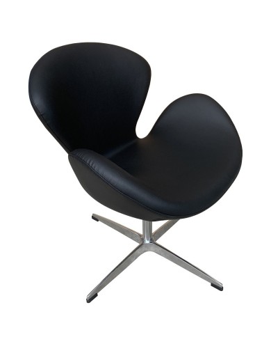 Sillón SW, tapizado en similpiel negra