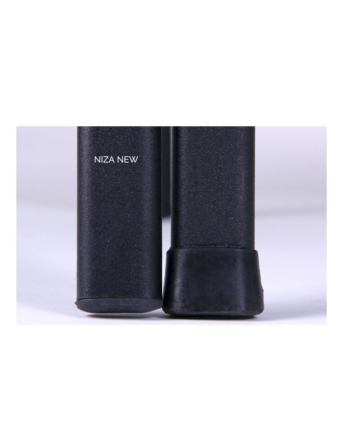 Silla NIZA NEW, chasis epoxi negro, similpiel naples negra