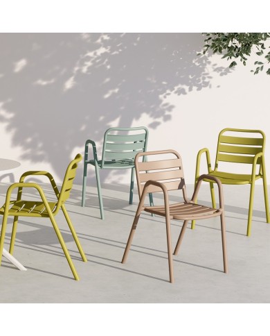 Sillón TROPICANA, apilable, polipropileno marrón light